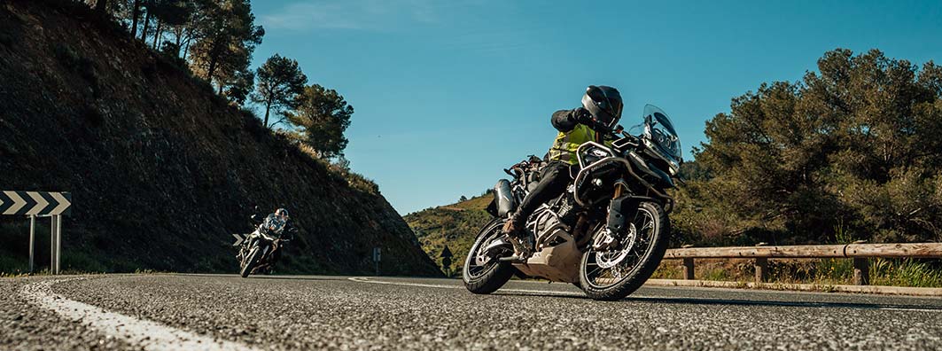 Tour moto autoguiado Andalucía Oeste — Málaga, Ronda, Tarifa