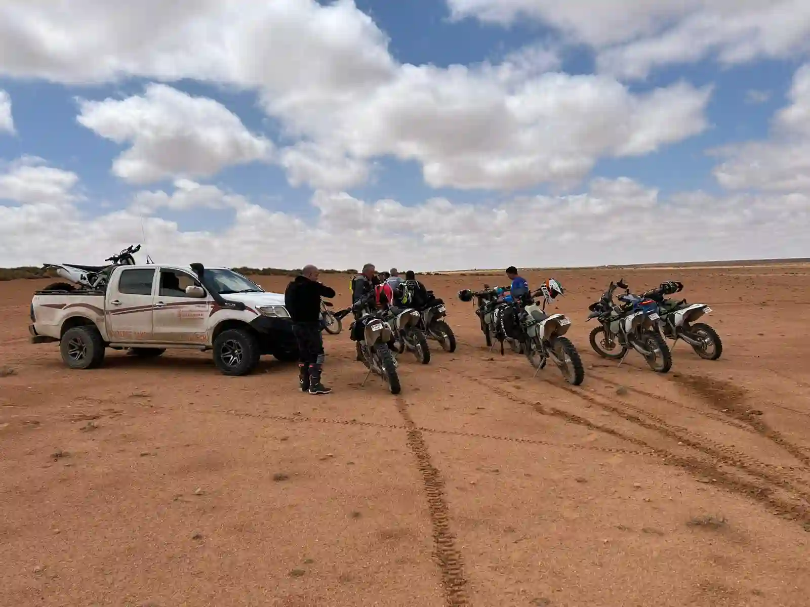 Morocco Enduro Tour — riders in action