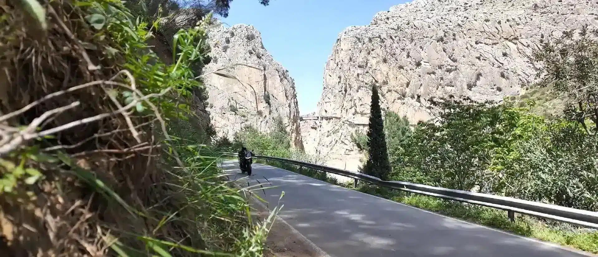 Base Triumph Adventure Experience Spain en Málaga — instalaciones y flota de motos